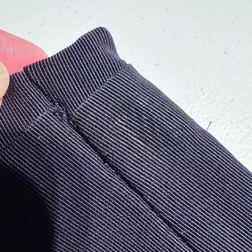 Tory Burch Navy Blue Pencil Skirt with Slit Women's Size 0 Needs Mending FLAWS